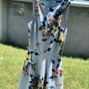 A flower blue dress pretty & simple